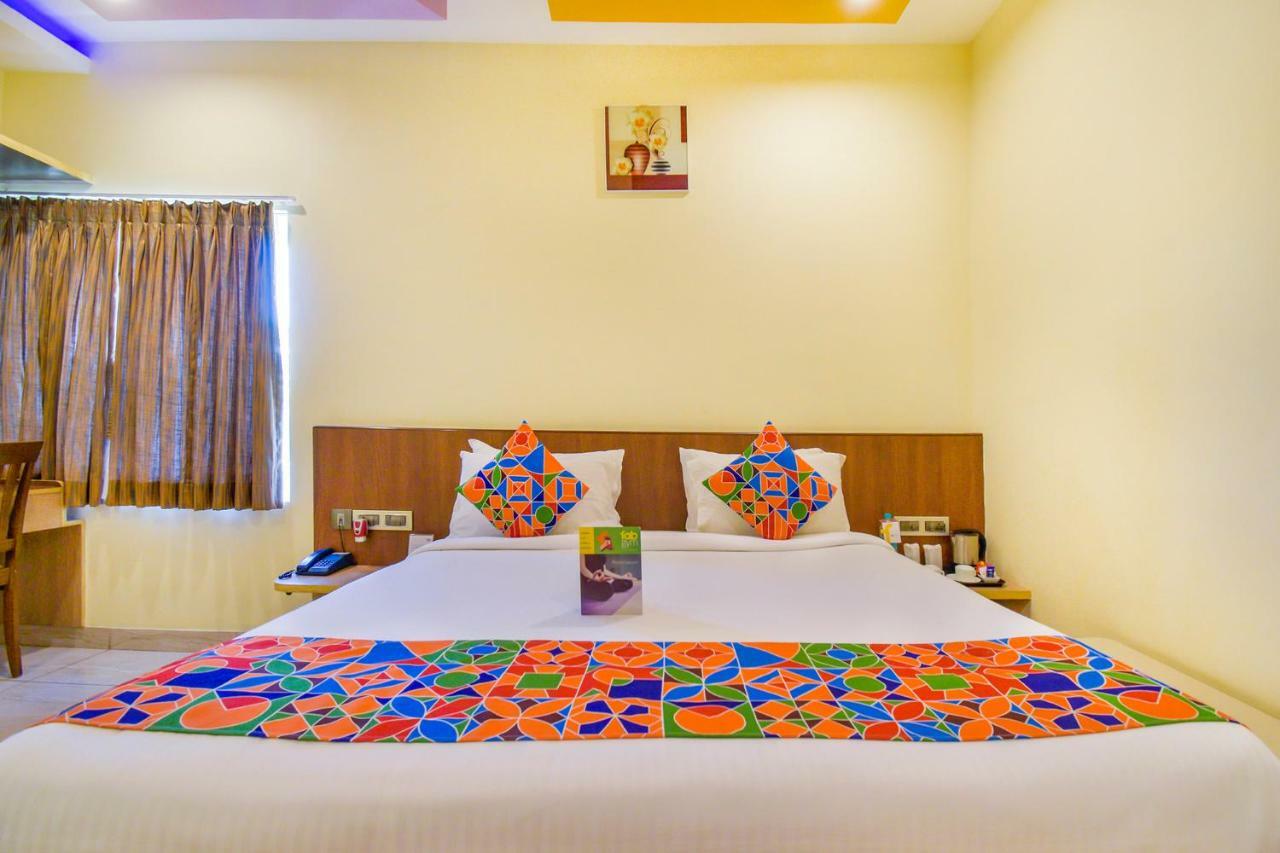 Thaneegai Residency Pondicherry Exterior foto